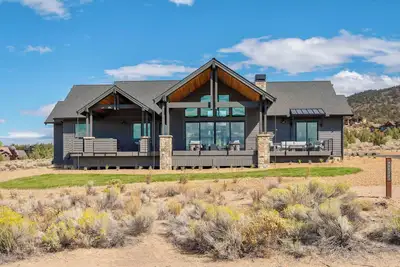 Image de Pioneer by AvantStay | Fire Pit + Hot Tub | Inside The Brasada Ranch Community