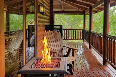 Image de Romantic 1 Bedroom Getaway cabin with bonus loft Br - Bring the kids!