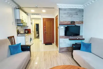 Image de Live Like a Local: Top Floor Cihangir Flat in Taksim