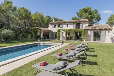 Image de Location vacances maison piscine Lourmarin Ls2-385.