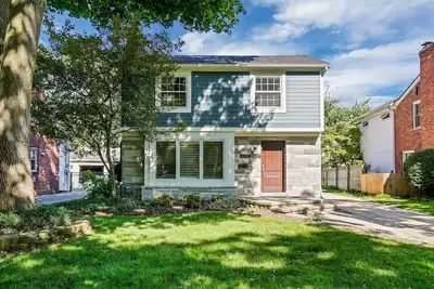 Image de Beautifully Updated Home - Walk into Birmingham