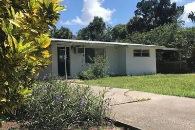 Image de Warm & Cozy Cottage at New Smyrna Beach