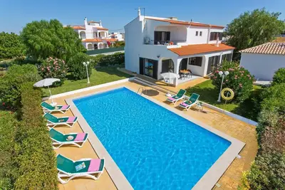 Villa Jorge by Villa Plus