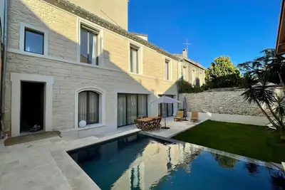 Image de Incroyable villa avec piscine jardin - Coeur ville Montpellier