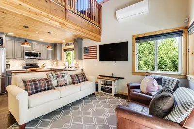 Image de Beautiful Dog-Friendly Secluded Home W/ Private Hot Tub, Gas Grill & More
