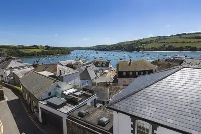 Image de 2 Church Hill House, family friendly in Salcombe