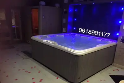 Image de superbe villa avec jacuzzi