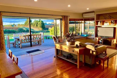 Image de Family Friendly 3 Bedroom Farmhouse with Spa Pool