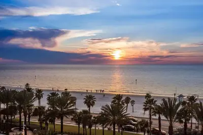 Image de Beach Front 2 Br/2ba Club Wyndham Clearwater
