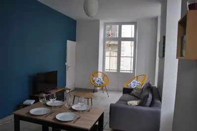 Image de Segré centre T2 42m² ✰cuisine✰chambre✰salon✰wifi