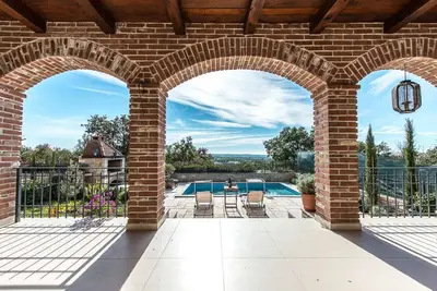 Image de Sea view, garden with barbecue, pool with loungers, parking, air conditioning, wifi