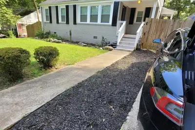 Image de Stylish space close to downtown Atl!