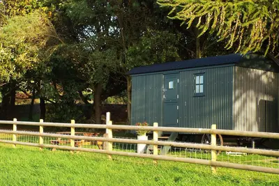 Image de Shepherds Hut with stunning views located on the edge of the peak district