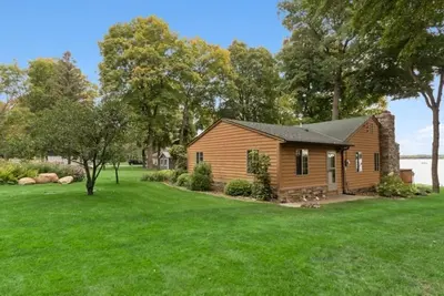 Image de Cozy Clean Waterfront Cabin on Sugar Lake - Ice Fishing, Ski/Snowboard Nearby