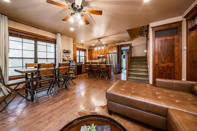 Image de 4 Bed, 3-Bath Private Flagstaff Retreat Centerally Located Near Mtb & Atv Trails