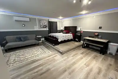 Image de Private guesthouse w/wash & dryer! Fully equipped! Min from Iah. Hablo español.