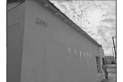 Image de Front Space in the Heart of Marfa!