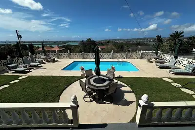 Hilltop singing bird villa