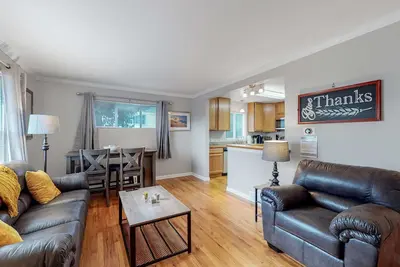 Image de Great Home 2 King Near Downtown/Red Rocks/Restaurants