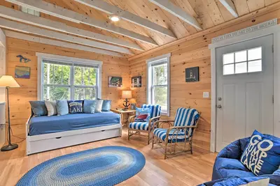 Image de Cozy Cedarville Cottage - Walk to Lake Huron!