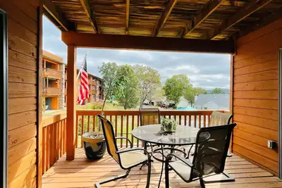 Image de Family Owned Walk in Condo with Balcony -ramp access#6