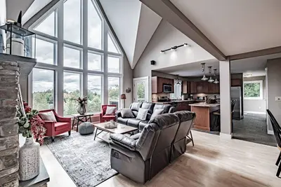 Image de Twin Peaks West- At Sunday River! Rent one unit or both with adjoining access