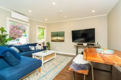 Stylish Fremont Retreat with Luxury Amenities