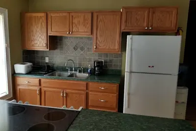 Image de Nicely Renovated 2 Br 1 Bathroom house nestled among 160 acres of forested land