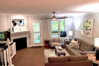 Image de Edelweiss River Haus on the river and close to everything in Helen