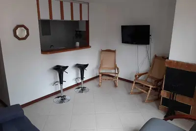 Image de Comfortable and city-centered location 1-Bedroom rental unit w/ indoor fireplace