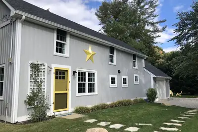 Image de Center of Ct shoreline.