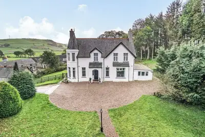 Image de 5 chambres à coucher à Cerrigydrudion