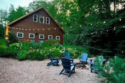 Image de Bayfield Fruit Loop Retreat - Rock Garden Cottage in the woods
