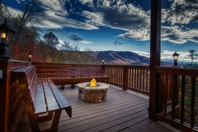 Image de Amazing Views, Secluded, 3 King suites, Sleeps 11, Hot tub. Pet Friendly