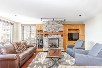 Image de Best Ski-in/Ski-out Location at Big White! Private 4 Br Condo