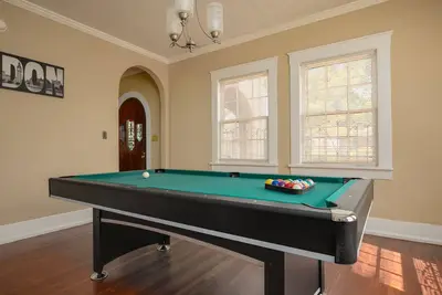 Image de Pool Table Fire Pit Bbq Grill Basketball Hoop