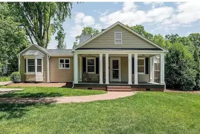 Image de Beautiful home in South End/ Sedgefield Charlotte