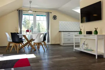 Image de Bright apartment with balcony, centrally located