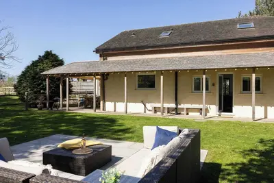 Image de Modern 4-Bed Countryside Retreat with Garden