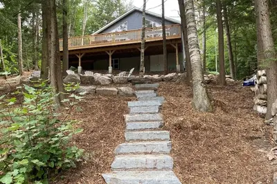 Image de Muskoka Waterfront on Little Long Lake, a mere 2 hour drive from the city.
