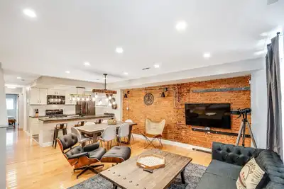 Image de Stunning & Glamorous 3br-3ba - Sleep 10!