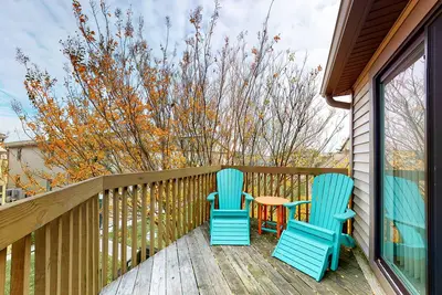 Image de Second-Floor Condo w/Private Balcony, Shared Tennis, Racquetball, & Pools