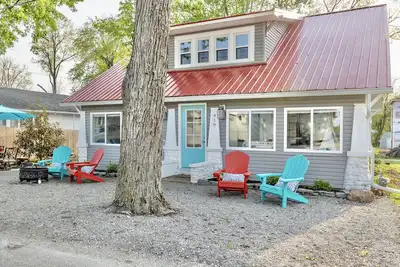 Image de The Vintage Lake House w/ Private Dock