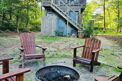 Image de Cozy Tiny House -close walk to quaint neighborhood beach!