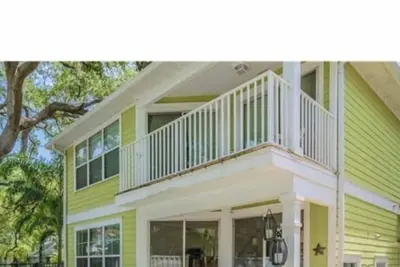 Image de Tranquil Pool and Spa home