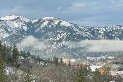 Image de Lake + Mountain view retreat