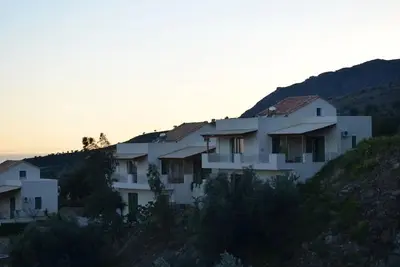 Image de Harakas modern villa apartment with all commodities in preserved South Crete
