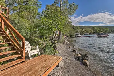 Image de 'Aunt Al's Place' Home on Canandaigua Lake w/ Deck