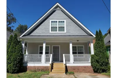 Image de Modern 4 Bdrm house*King bed*Wi-fi*SmartTV*Atlanta