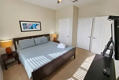 Image de Modern Condo  5min to Conv Center  with balcony